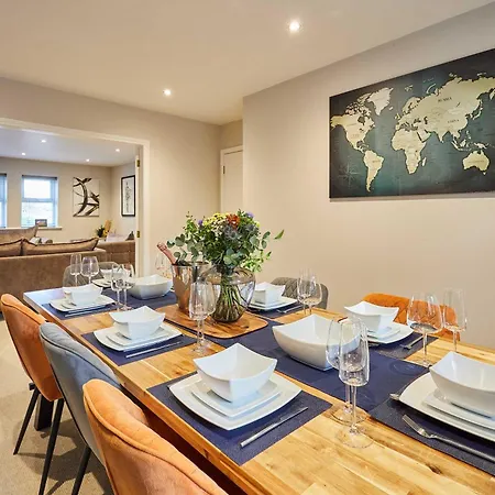 Сasa de vacaciones Host And - River Hill House *