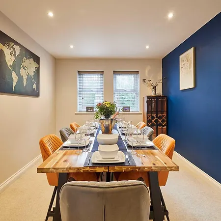 Host And - River Hill House *