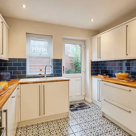 Host And - River Hill House