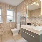Host And - River Hill House Vakantiehuis